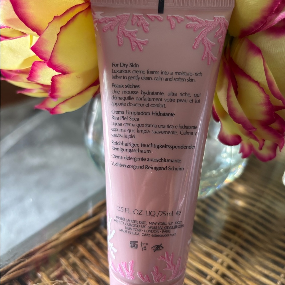 Estee Lauder Soft Clean Moisture Rich Cleanser - Pink - Picture 4 of 5